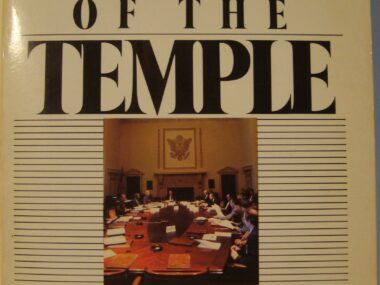 Secrets of the Temple. How the Federal Reserve runs the Country